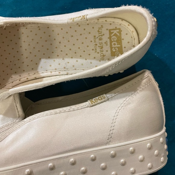 Keds for Kate Spade White Silk Slip-ons with Pearls NEVER USED - Picture 5 of 6
